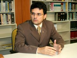 Promotor de Justiça Adriano Jorge Correira